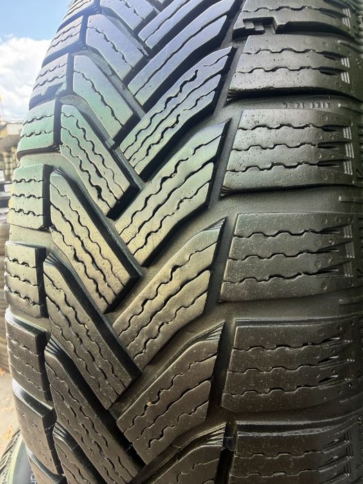 Зима 4 шт 185/65/15 Michelin Alpin 6 .