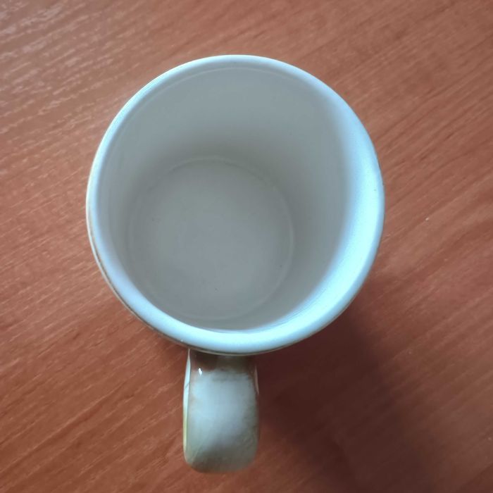 Ceramiczny kubek rzeźbiony BIESZCZADY
