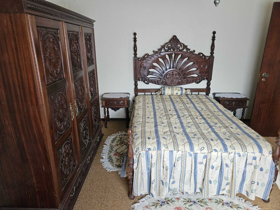 Mobília de quarto antiga