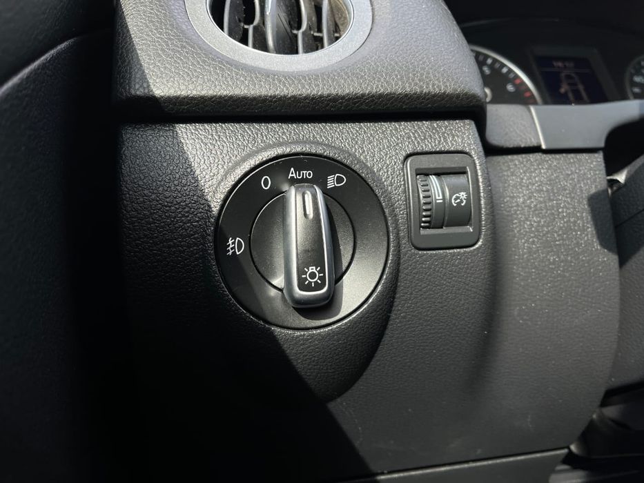 VOLKSWAGEN TIGUAN 2012 VIN WVGAV7AX6DW526920 фото оголошення 7 з 24
