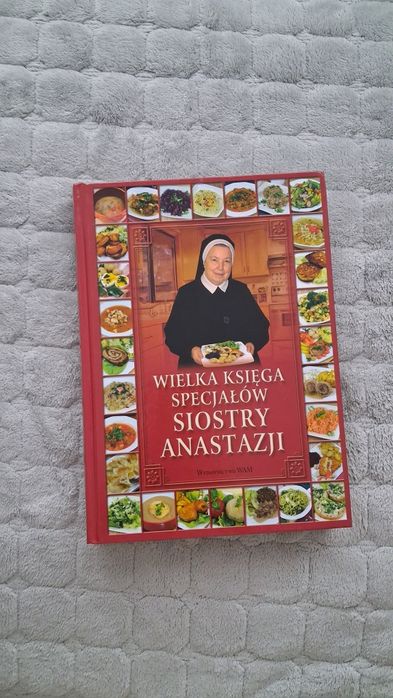 Wielka księga specjałów siostry Anastazji