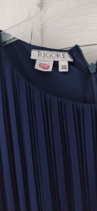 Sukienka długa granatowa