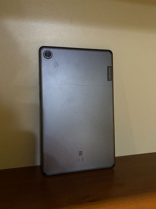 Планшет lenovo Tab M8 2/32