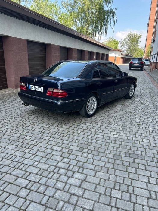 MERCEDES W210 Avantgarde