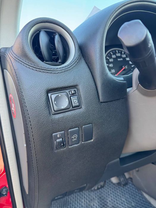 Nissan Micra 2011 рік, 1.2 бенз. АВТОМАТ