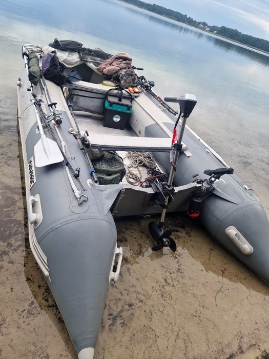 Ponton Maverick 420 z przyczepą plus silnik spalina