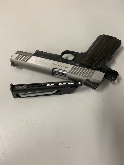 Airsoft 1911 co2