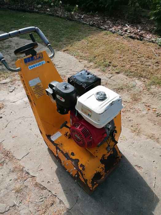 Frezarka spalinowa do betonu asfaltu duża SPE BEF275 Honda GX390