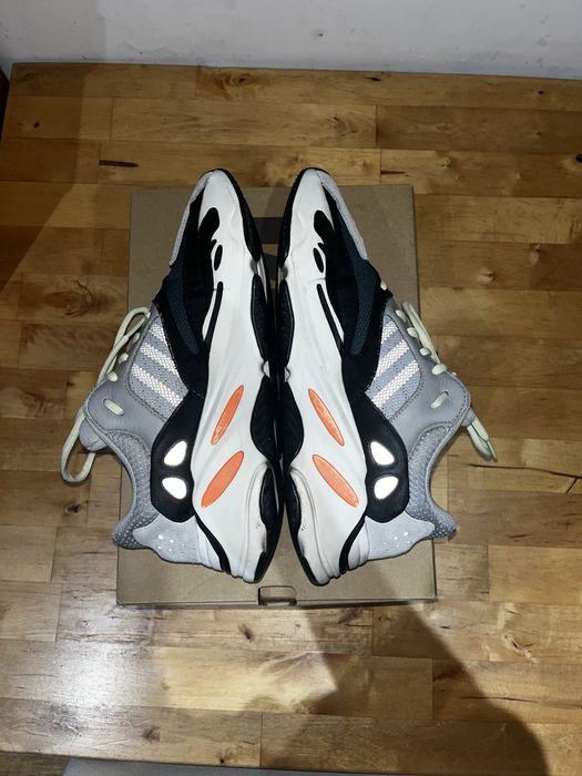 Yeezy 700 waverunner