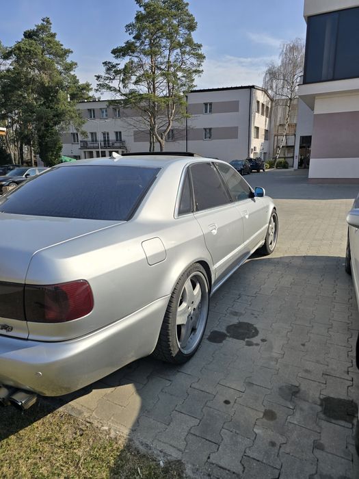 AUDI A8 D2 4.2 V8