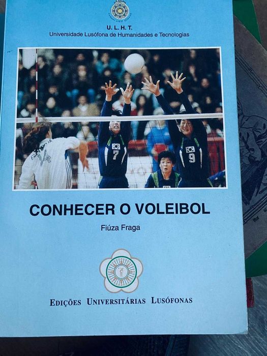 Conhecer o Voleibol", da autoria de Fiúza Fraga, foi editado pelas Edições Universit.lus, portes grátis