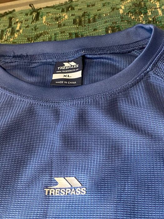 Термобілизна, тренувальна футболка, та поло.