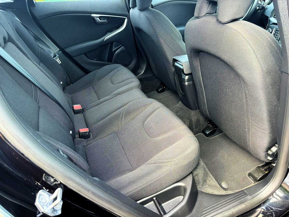 Samochód Volvo V40 2,0 120 KM