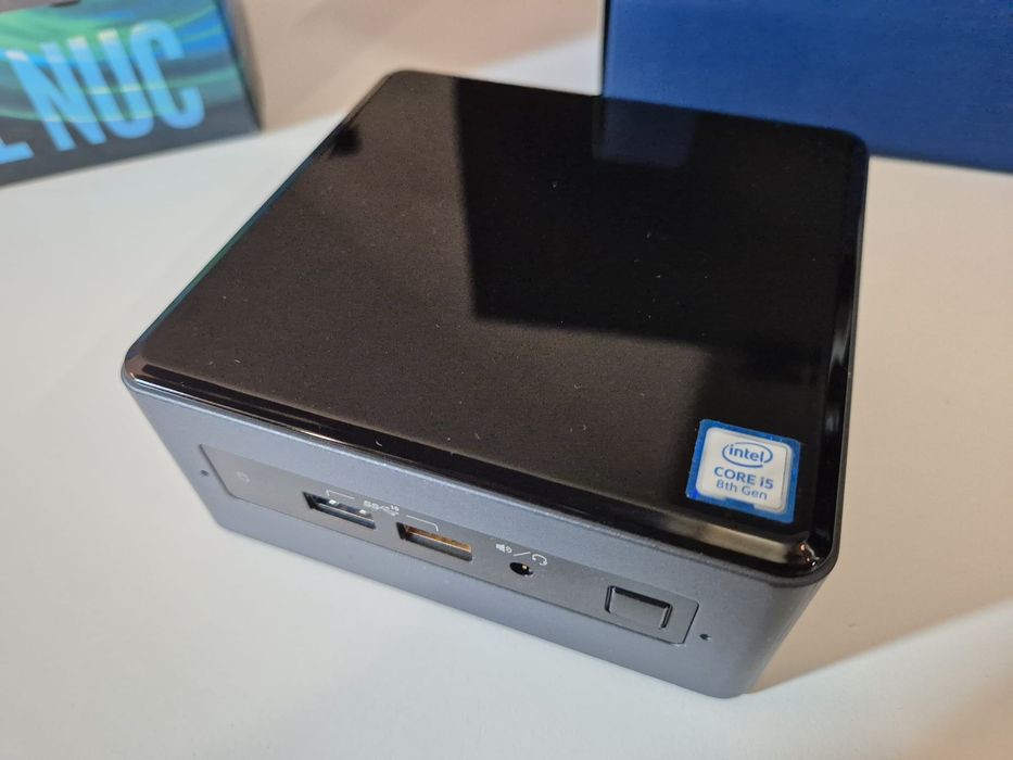 Mini komputer Intel Nuc