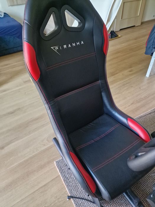 Fotel kierownica symulator thruthmaster t300rs