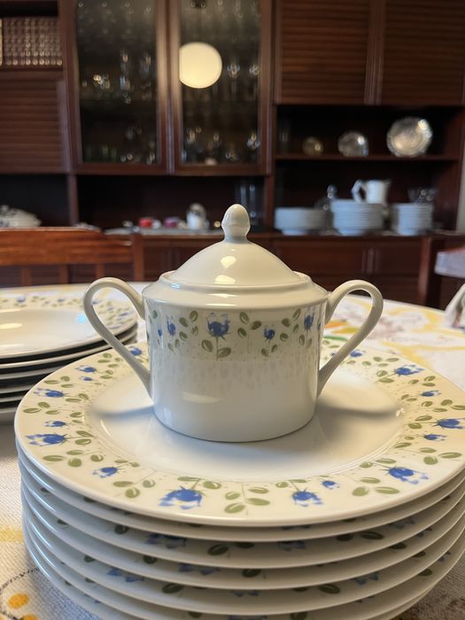 Conjunto de pratos para 6 pessoas