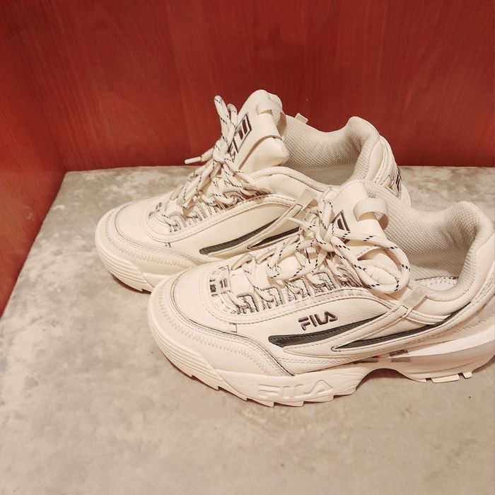 Продам оригінальні шкіряні красовки FILA