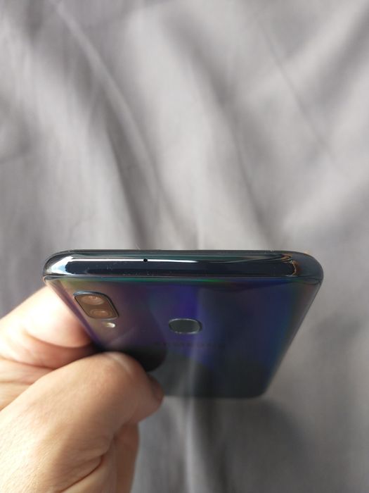 Samsung a40. як НОВИЙ