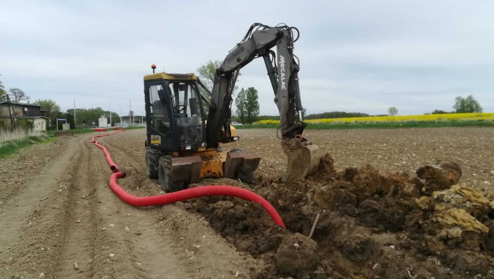 Usługi koparko-ładowarką, wykopy, szamba, załadunek, wyburzenia,