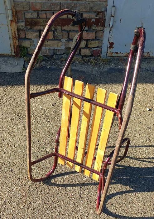 Санки дитячі в гарному стані