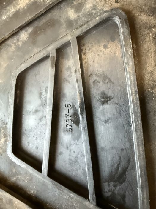 はみだし】 Gumy zbiornika baku MZ TS 125, 150 org DDR komplet