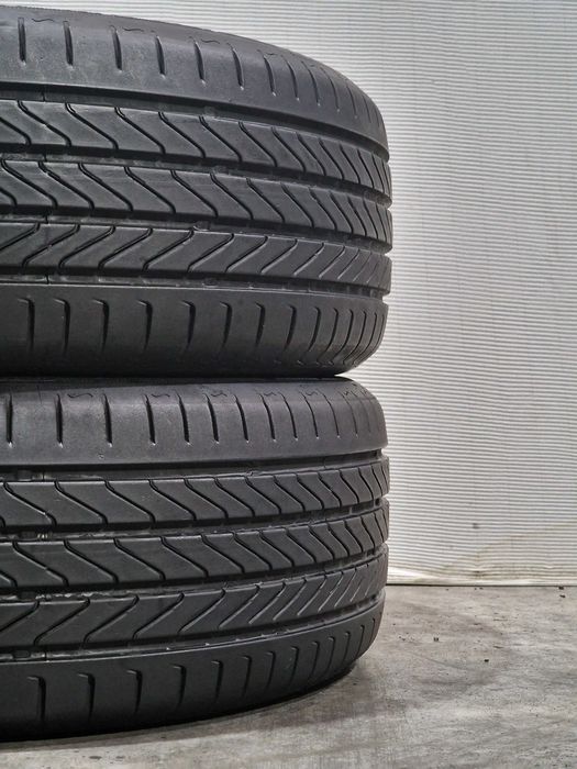 2 Pneus 215/50R17 CONTINENTAL Semi Novos