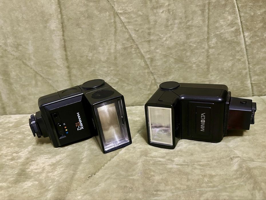 Фотовспышка Minolta и Hanimex