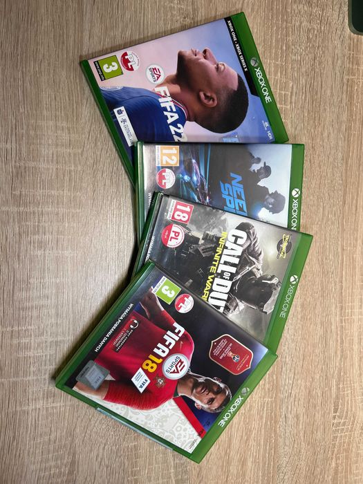 Zestaw gier Xbox One / Series X – FIFA 22, CoD, Need for Speed, FIFA 18