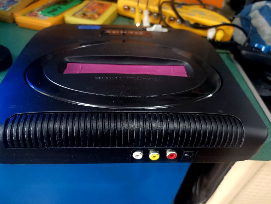 Игровая консоль денди со встроенными играми