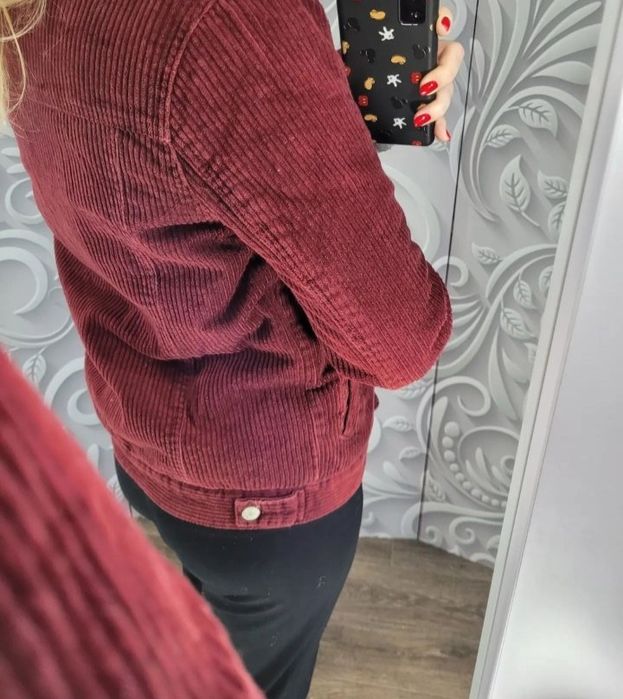 Стильна курточка