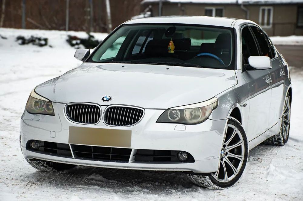 BMW Seria 5 BMW 530i E60 • 2003 • 3.0 Benzyna • 231 KM • Manual • Bezwypadkowy