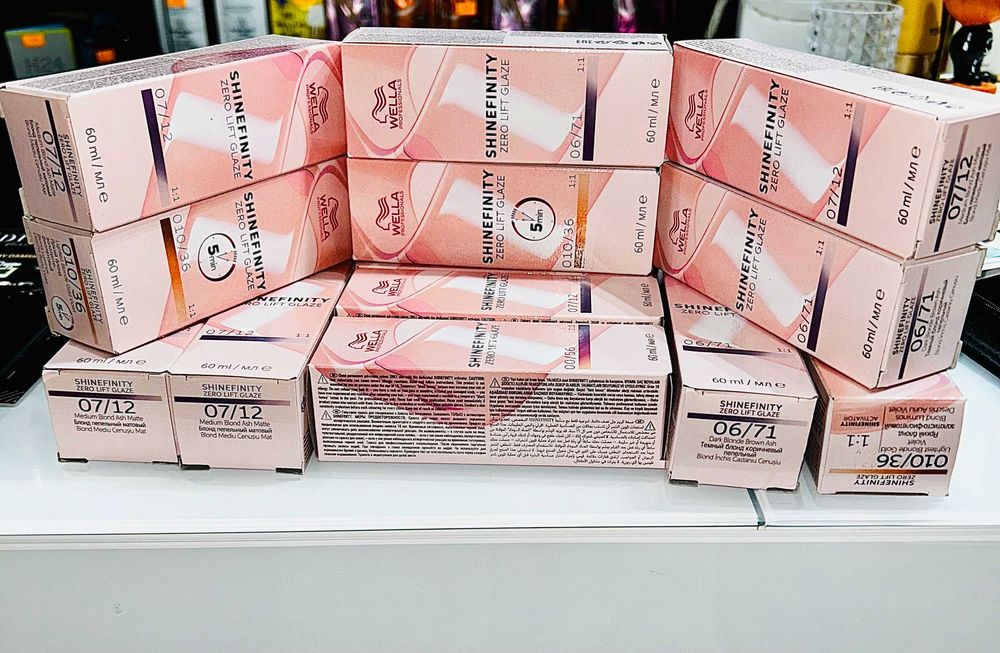 Wella Shinefinity Zero Lift Glaze Farba półtrwała do włosów 60ml