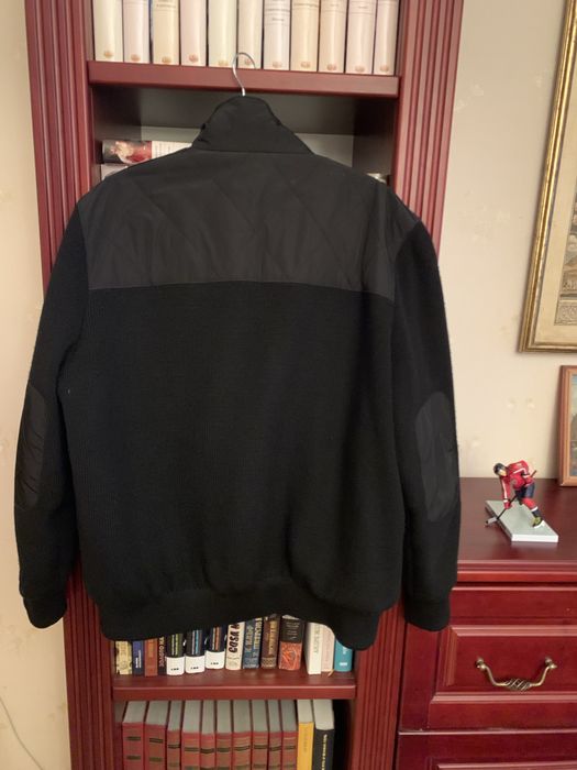 Продаю курточку bugatti