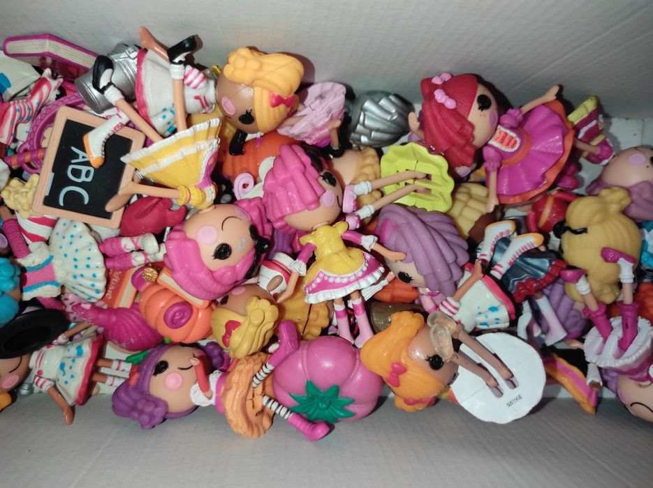 Mini Lalaloopsy com acessório