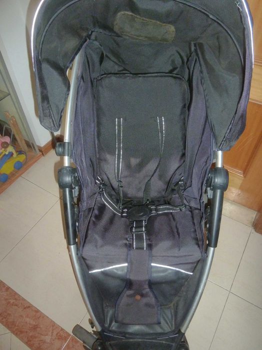 Carrinho de passeio com encosto regulável