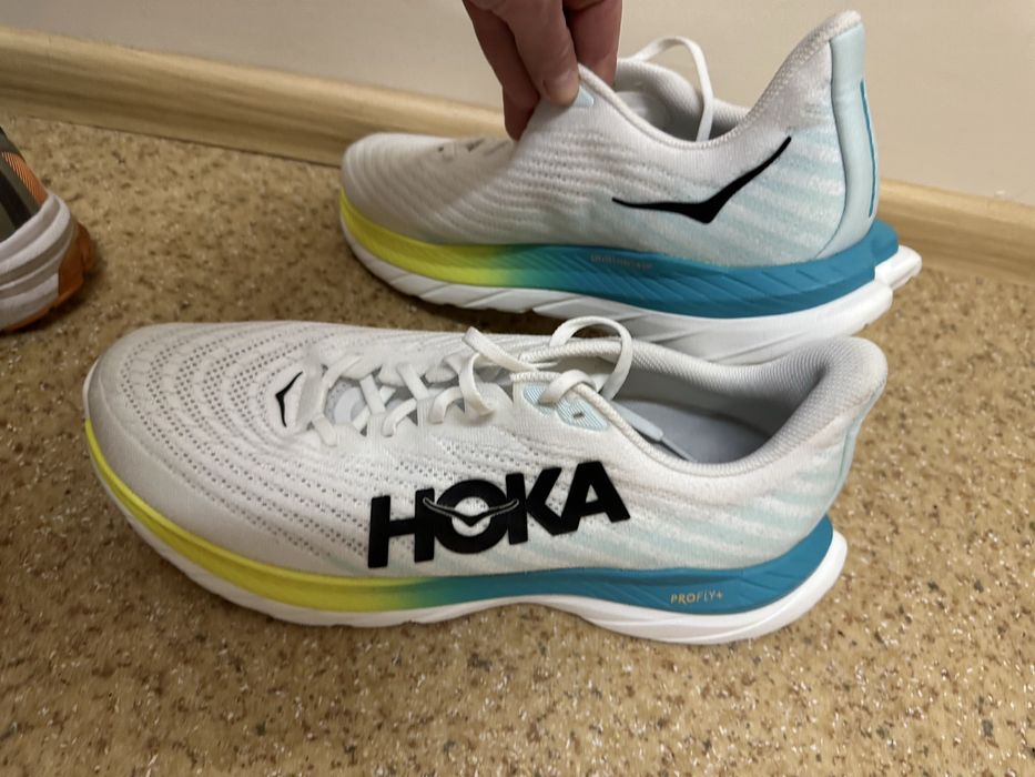 Кросівки НОКА (47 розмір)