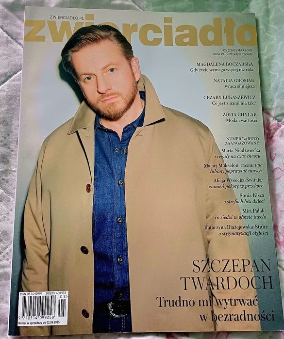 Zwierciadlo Magazyn wywiady historie analizy komentarze refleksje