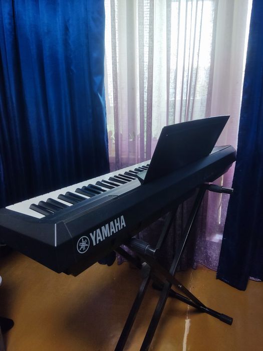 Продам Yamaha P-115B цифровое пианино.