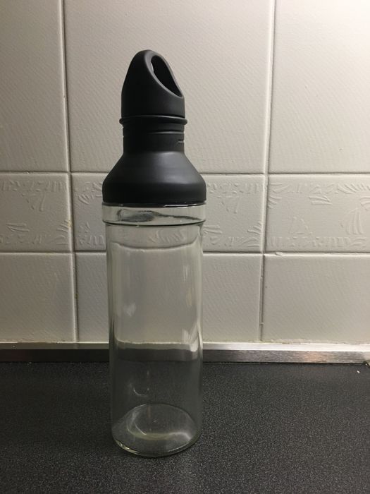 Beverage Bottle441772639373250560