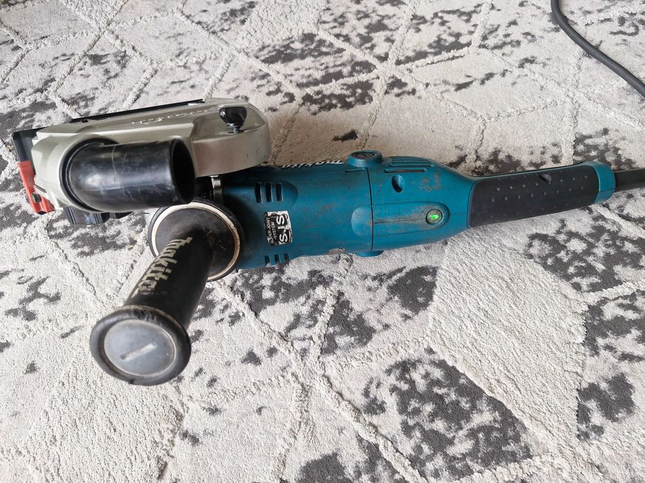 MAKITA GA5021C Szlifierka kątowa 125mm 1450W SJS plus osłona