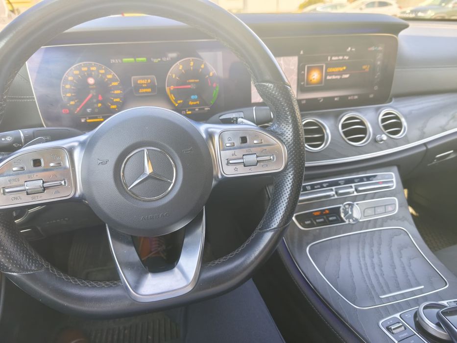 Mercedes Benz E300de AMG