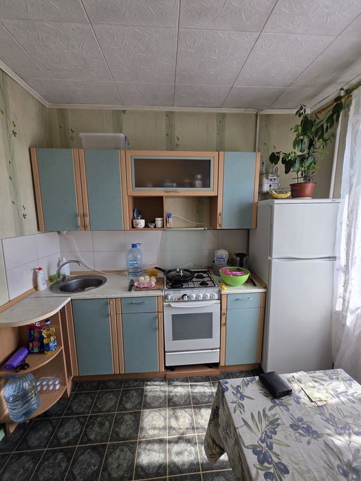 Продам двокімнатну квартиру біля парку