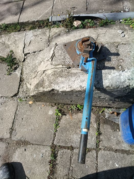 Giętarka porządną na łożysku , regulowana