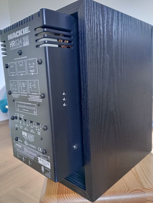 Monitor studyjny 1szt, Kolumny głośniki Mackie hr 624.