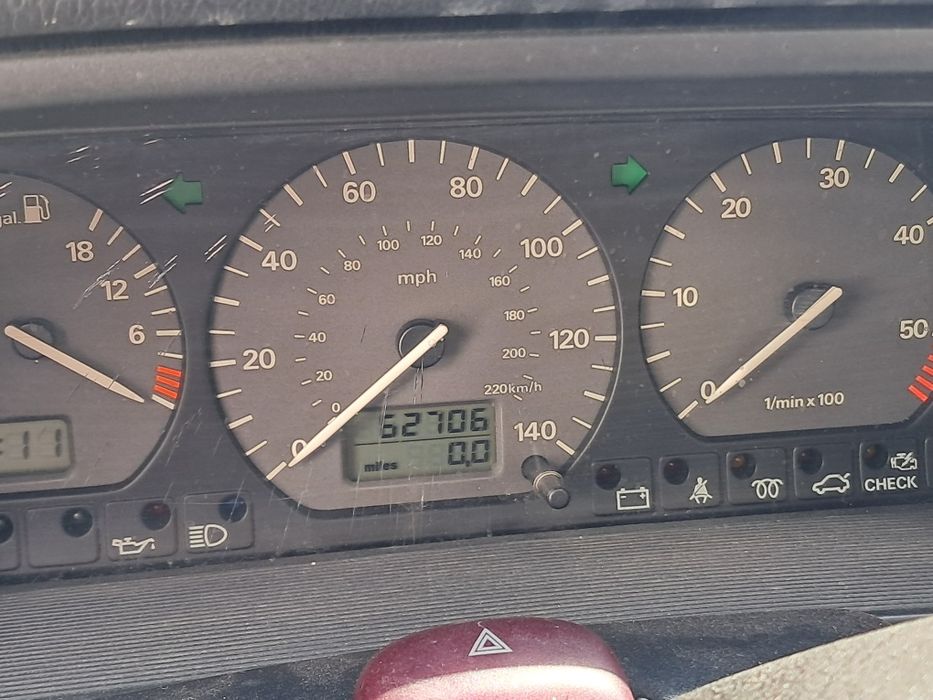 Carro em exelente estado de conservação