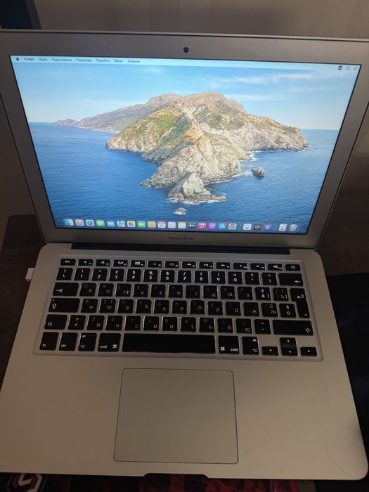 MacBook Air (13-inch, 2017)