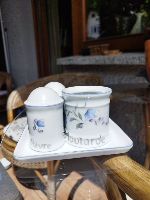 Przyprawnik porcelanowy Francja