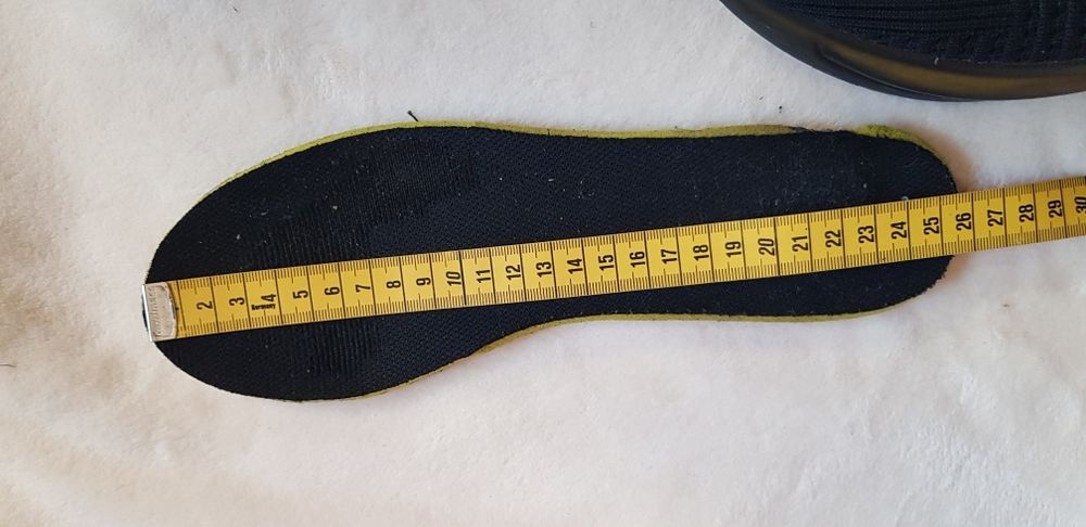 Buty sportowe 25,5 cm róż 40