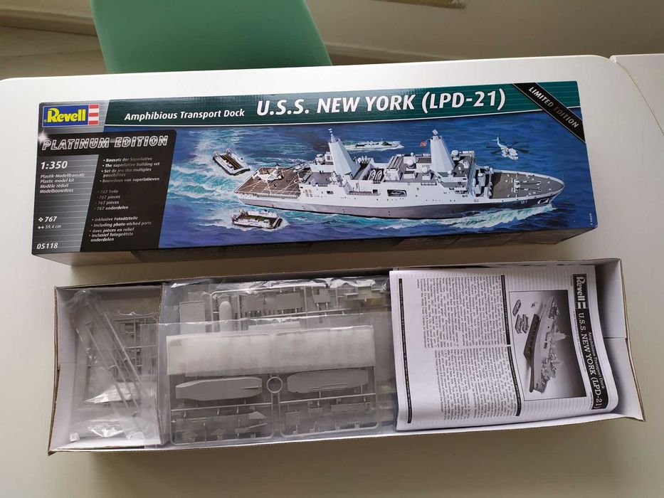 Kit Moselismo Naval 1/350 = New York LPD-21 Limited Platinium Edition