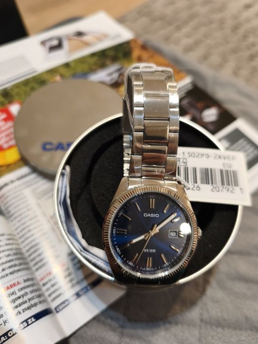 Zegarek Casio  50 m  nowy